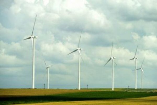 Proiectele eoliene şi solare nu vor mai fi finanţate în perioada 2014 - 2020